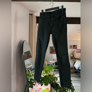 Mother Denim Stunner Zip Ankle Step Fray